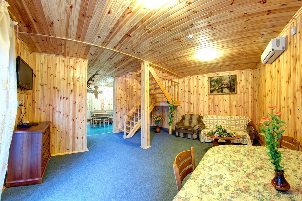Hotel Aviator Voropayev Стая снимка
